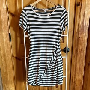 41 Hawthorn Olive Green and White Striped Top